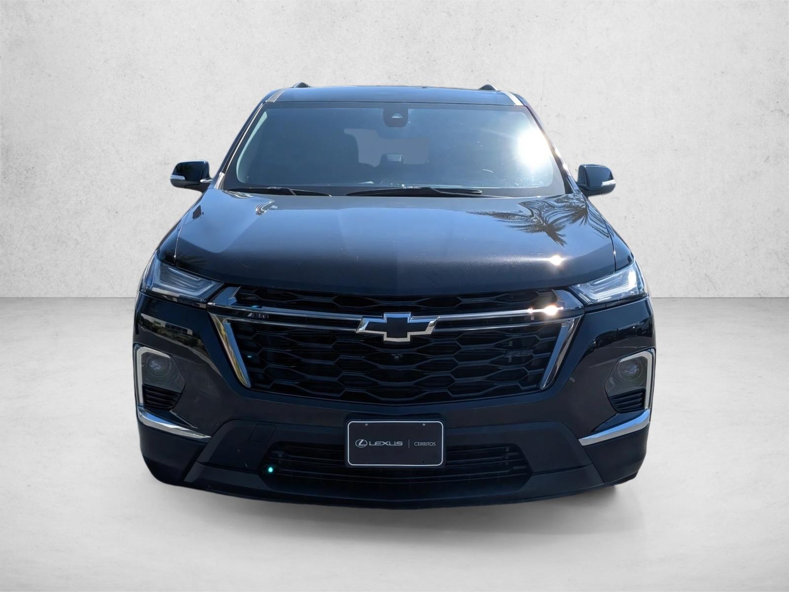 2023 Chevrolet Traverse RS photo 2