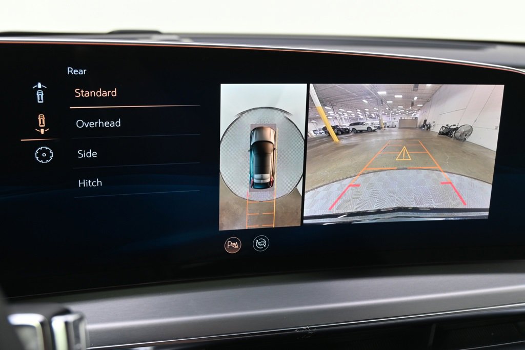 2025 Cadillac Lyriq Sport photo 28