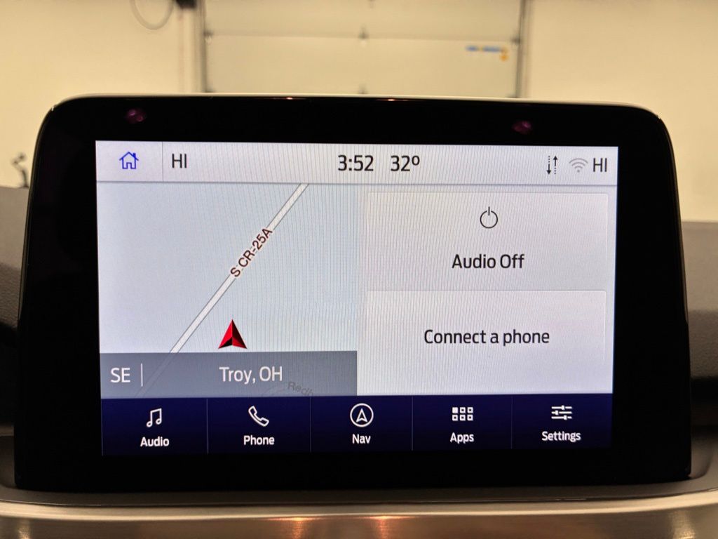 2022 Ford Escape Titanium photo 3