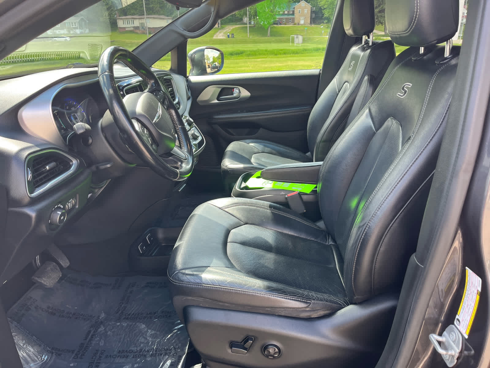 2018 Chrysler Pacifica Touring L photo 10
