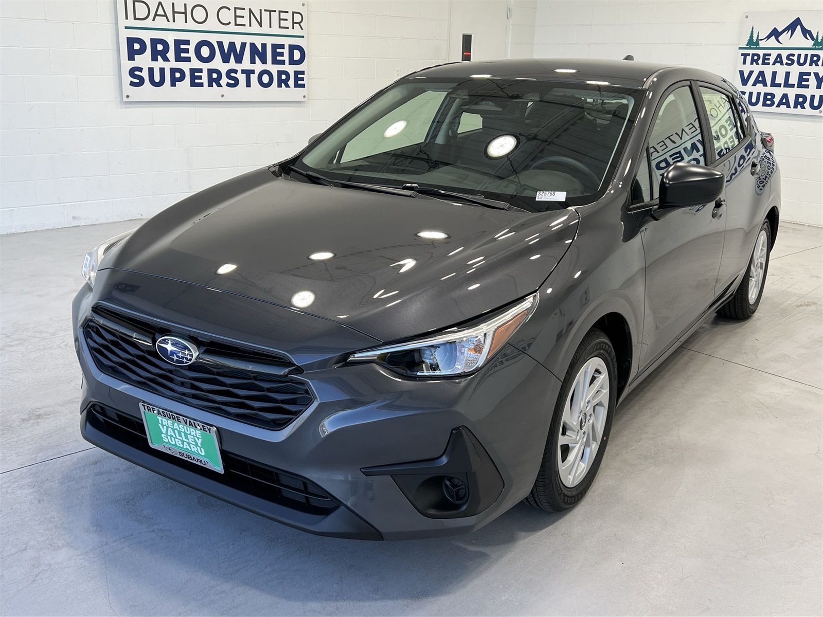 2025 Subaru Impreza Base photo 3