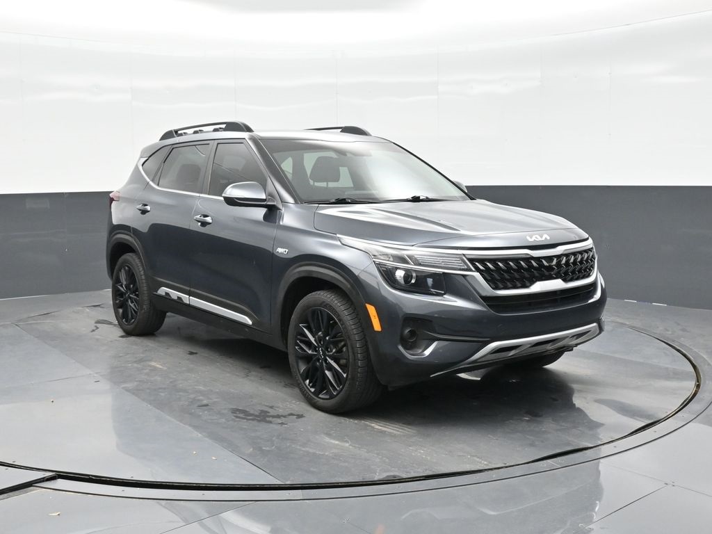 2022 Kia Seltos Nightfall Edition photo 16