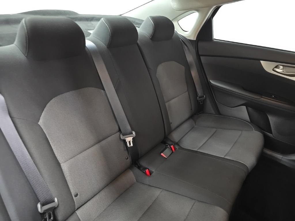 2023 Kia Forte LXS photo 14