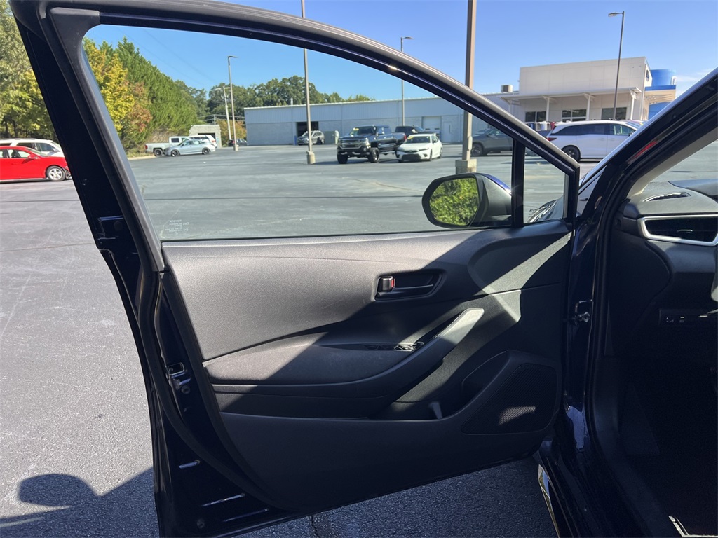 2023 Toyota Corolla LE photo 17