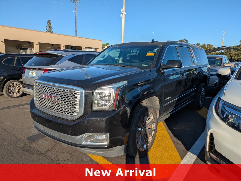 2016 GMC Yukon XL Denali's photo