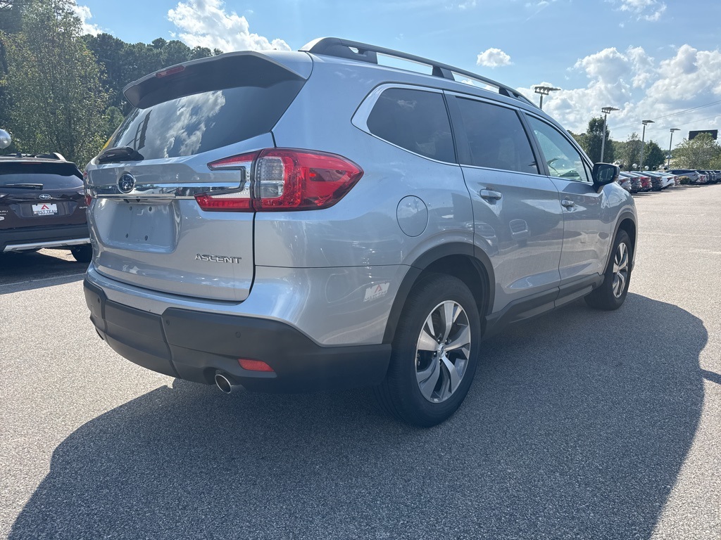2024 Subaru Ascent Premium photo 3