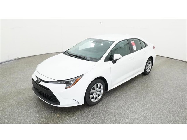 2026 Toyota Corolla LE's photo