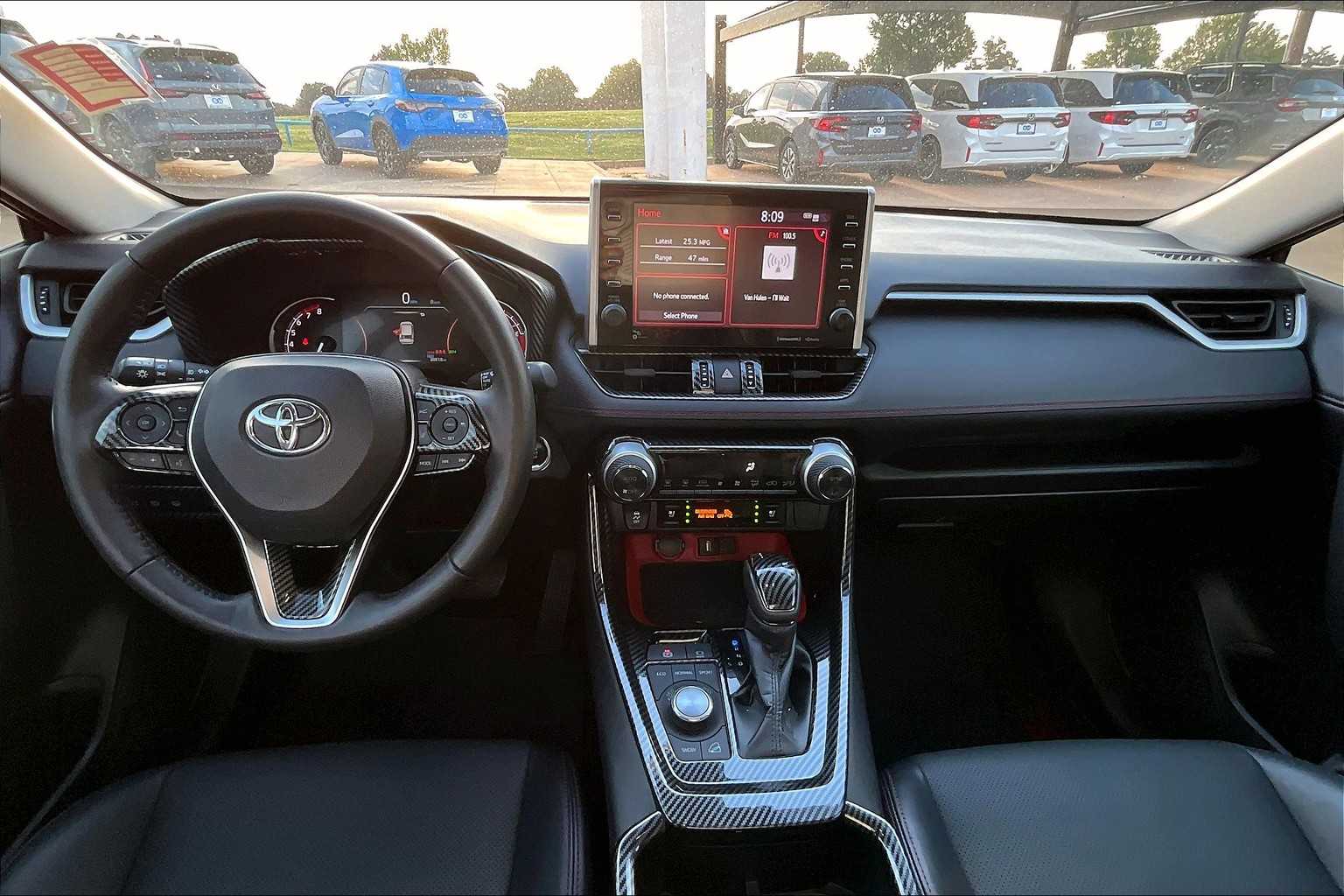 2022 Toyota RAV4 TRD photo 13