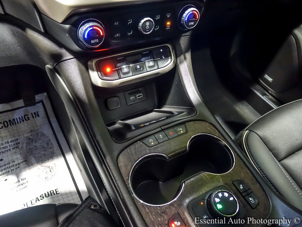 2023 GMC ACADIA - Image 30