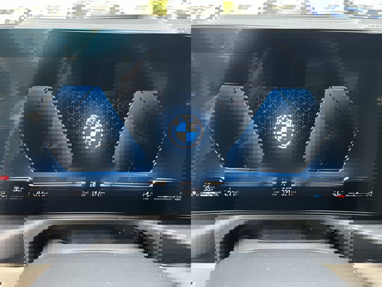 2025 BMW 3 Series 330i's photo