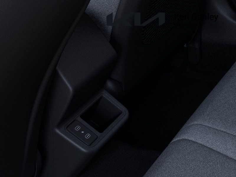 2025 Kia K4 EX photo 24
