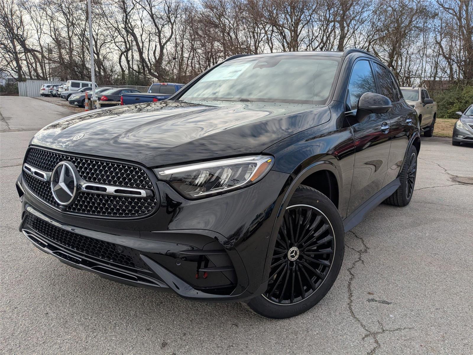 2026 Mercedes-Benz GLC Base's photo