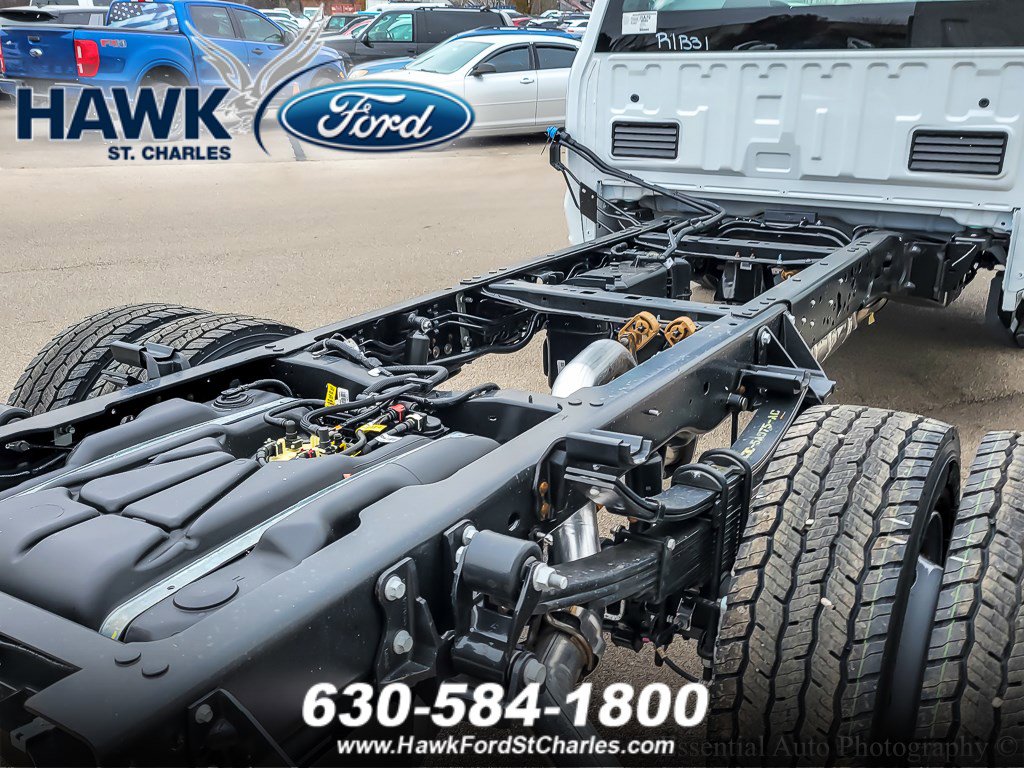 2024 Ford F-600 photo 4