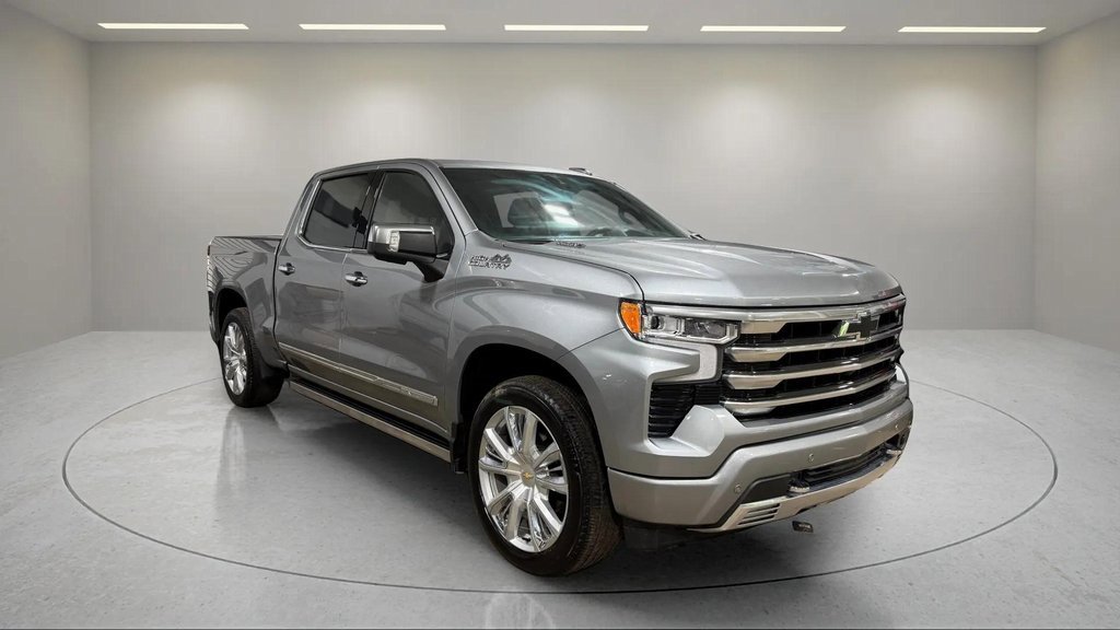 2024 Chevrolet Silverado 1500 High Country photo 3