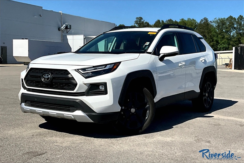 2023 Toyota RAV4 Adventure photo 3