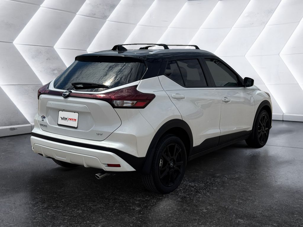 2024 Nissan Kicks SV photo 3