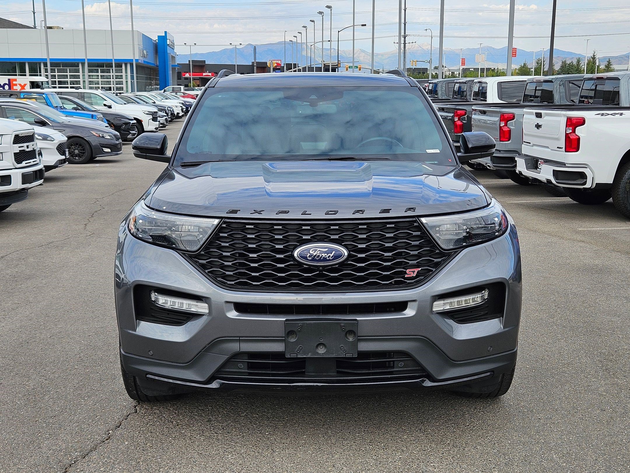 2023 Ford Explorer ST photo 8
