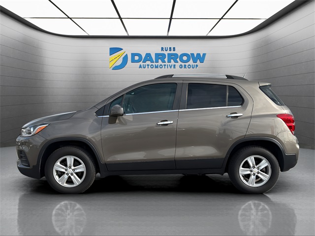 Used 2020 Chevrolet Trax LT with VIN KL7CJPSB4LB344695 for sale in Waukesha, WI