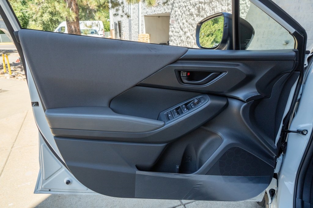 2025 Subaru Crosstrek Premium photo 7