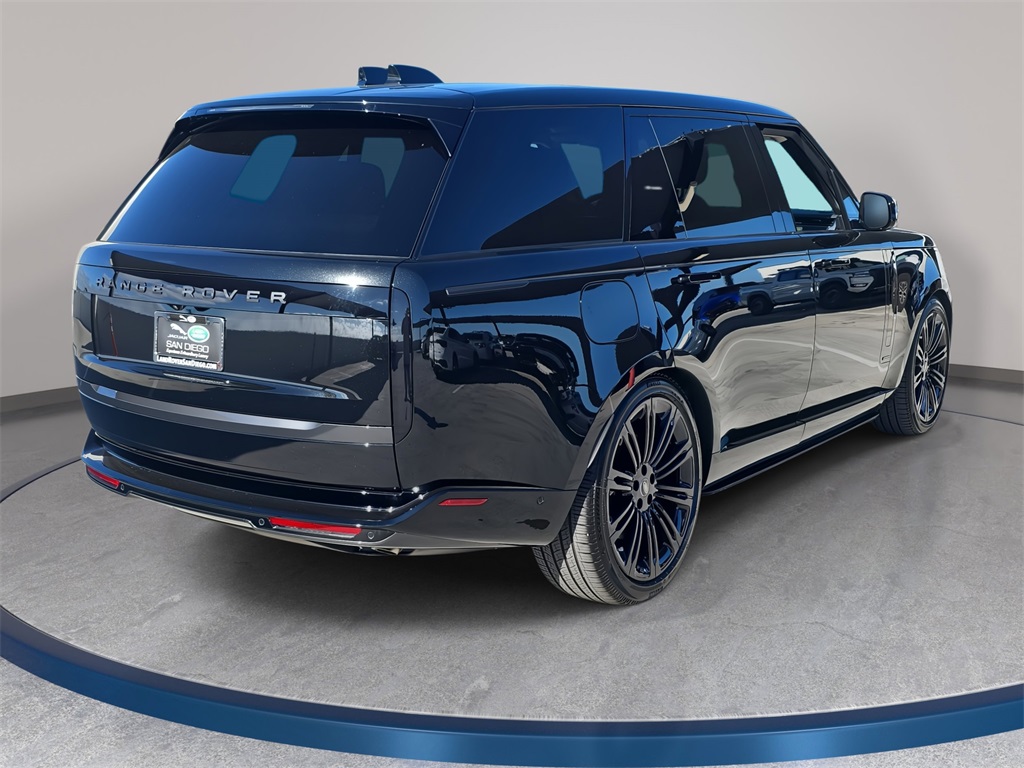 2025 Land Rover Range Rover Autobiography LWB photo 2