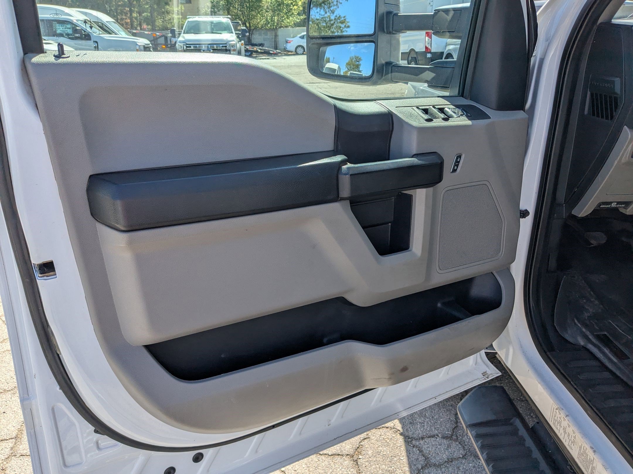 2020 Ford F-350 XL photo 9