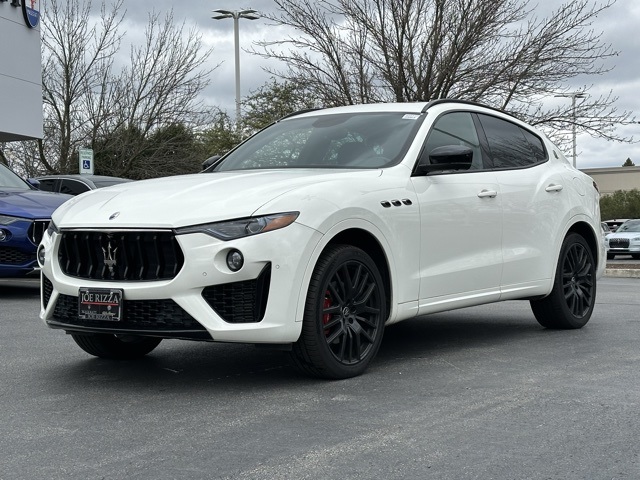 2021 Maserati Levante Base photo 4