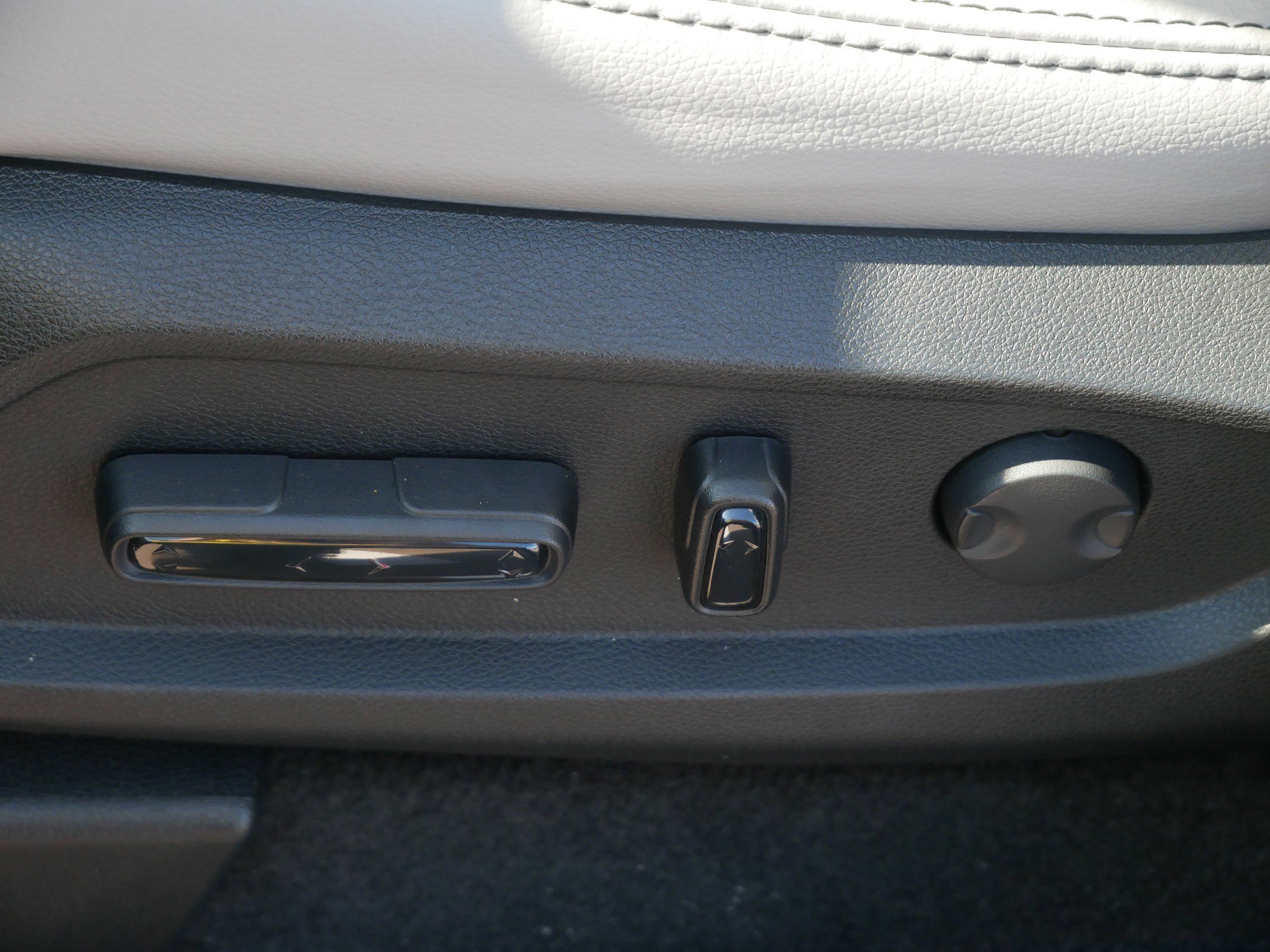 2025 Honda Pilot Touring photo 14