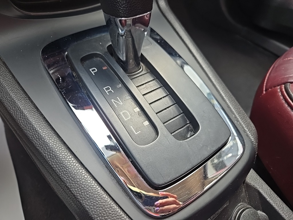 2011 Ford Fiesta SES photo 49