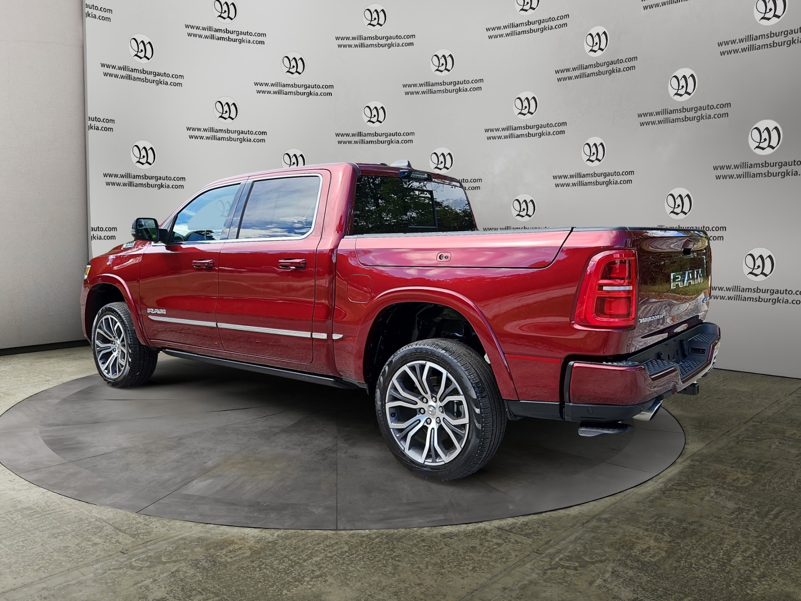 2025 Ram 1500 photo 2