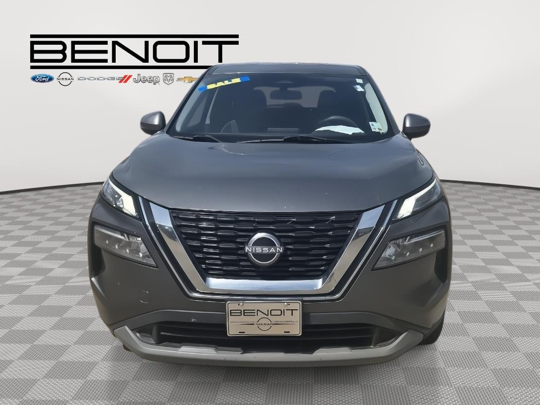 2023 Nissan Rogue SV photo 2