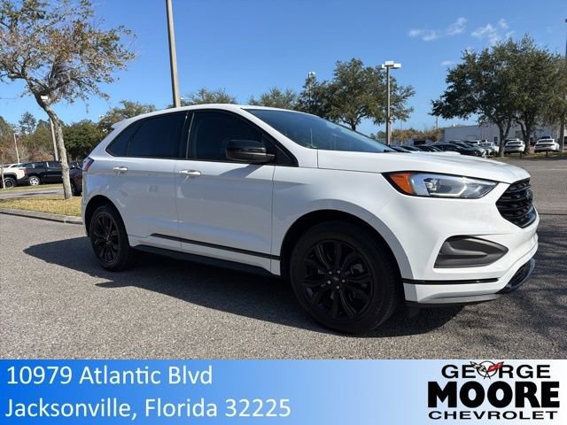 2022 Ford Edge SE's photo
