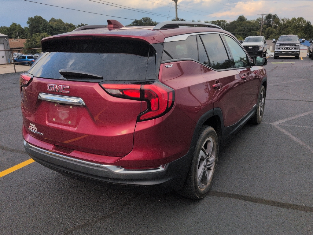 2021 Gmc Terrain SLT photo 2