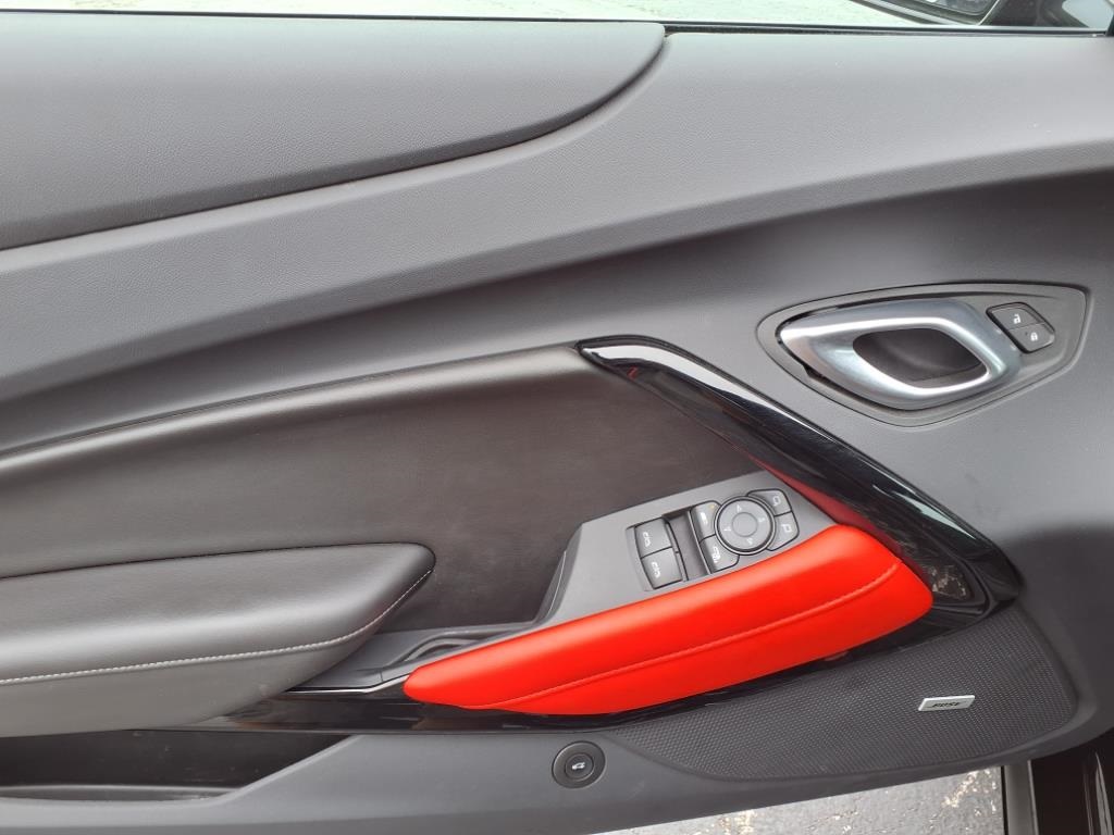 2023 Chevrolet Camaro 2LT photo 7
