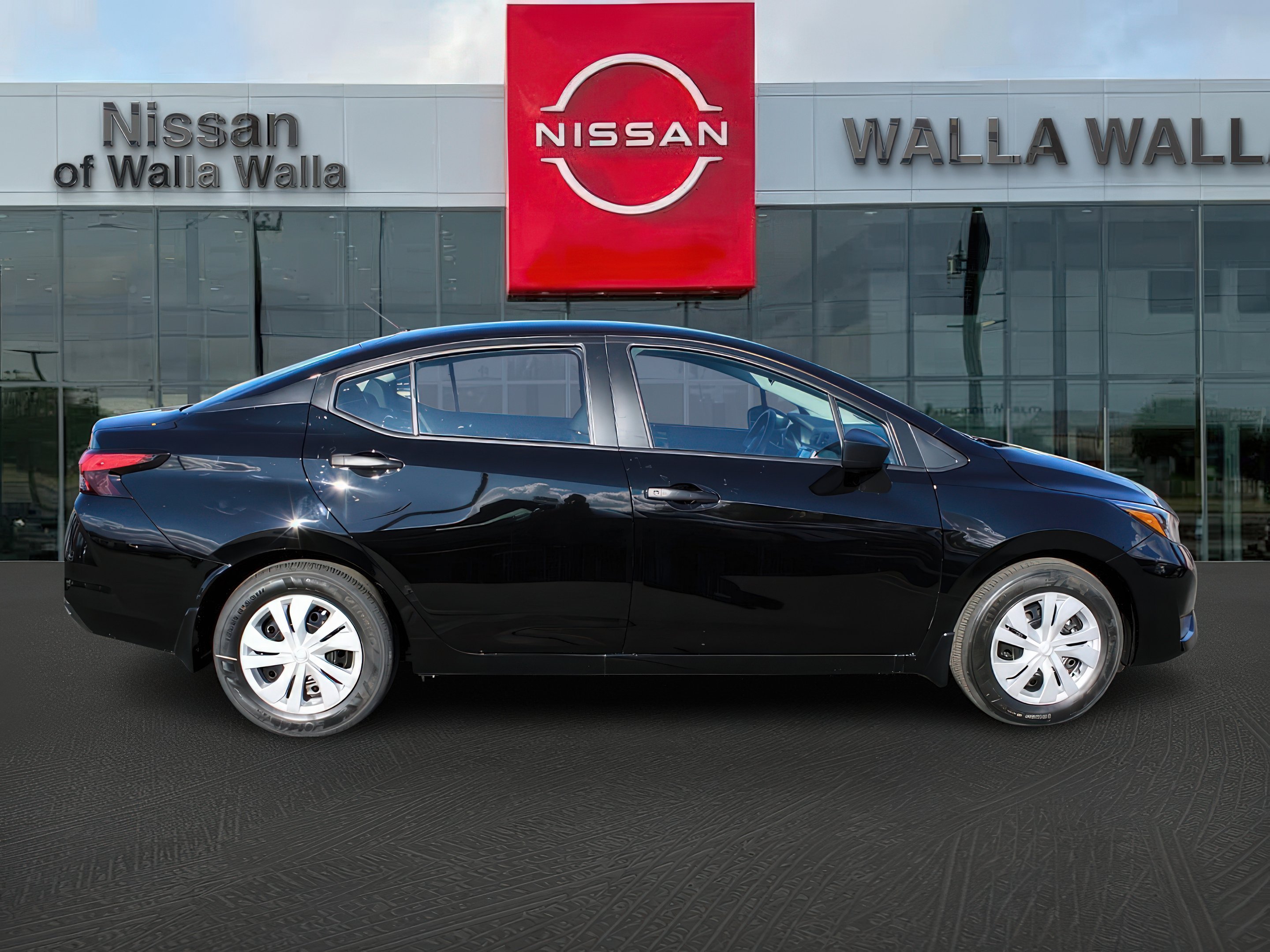 2025 Nissan Versa S photo 8
