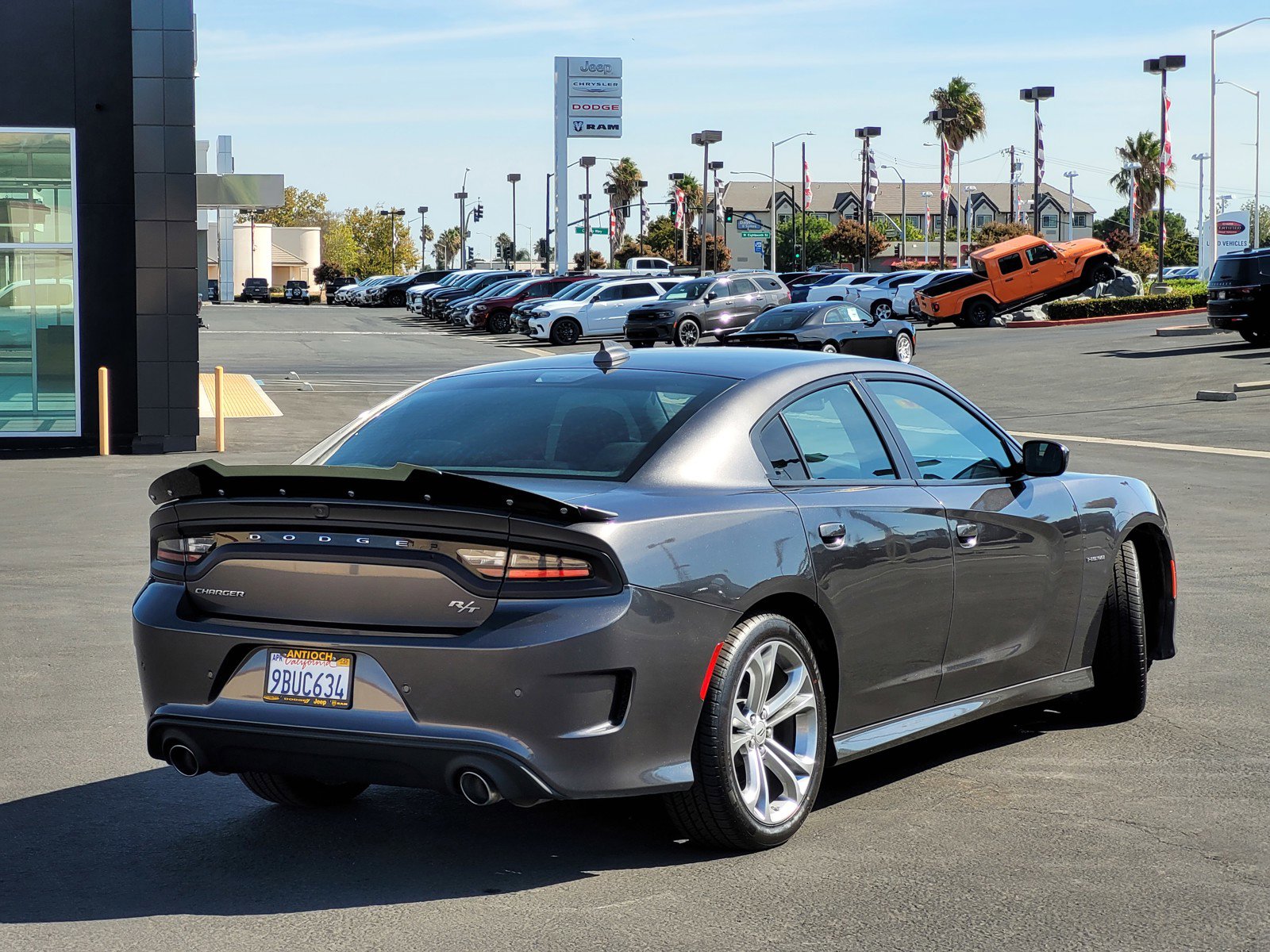 2022 Dodge Charger R/T photo 4