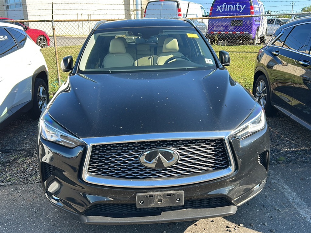 2022 Infiniti QX50 Luxe photo 2