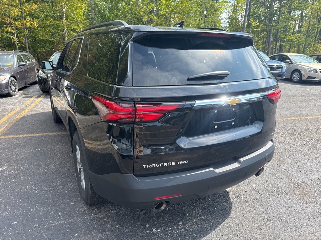 2023 Chevrolet Traverse Leather photo 3