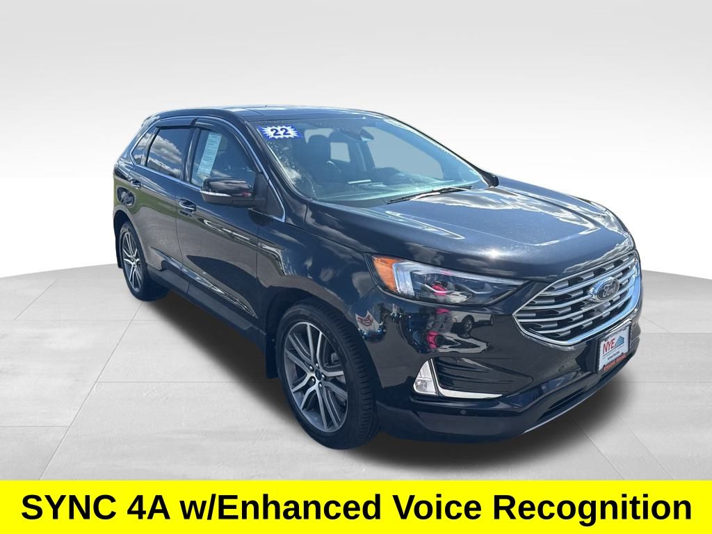 2022 Ford Edge Titanium photo 3