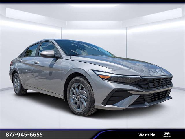 2025 Hyundai Elantra Blue's photo