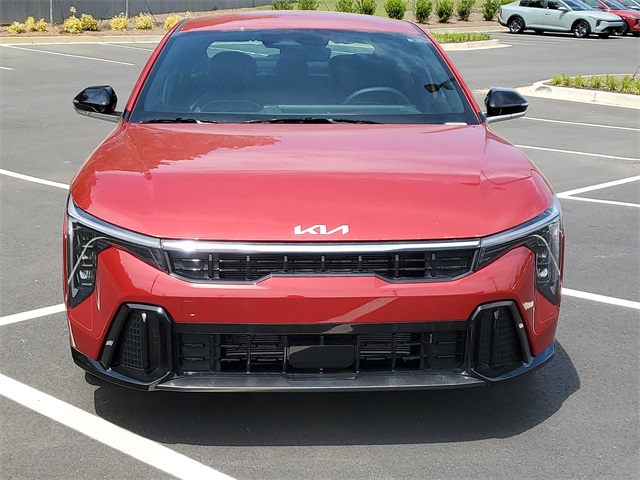 2025 Kia K4 GT-Line photo 2