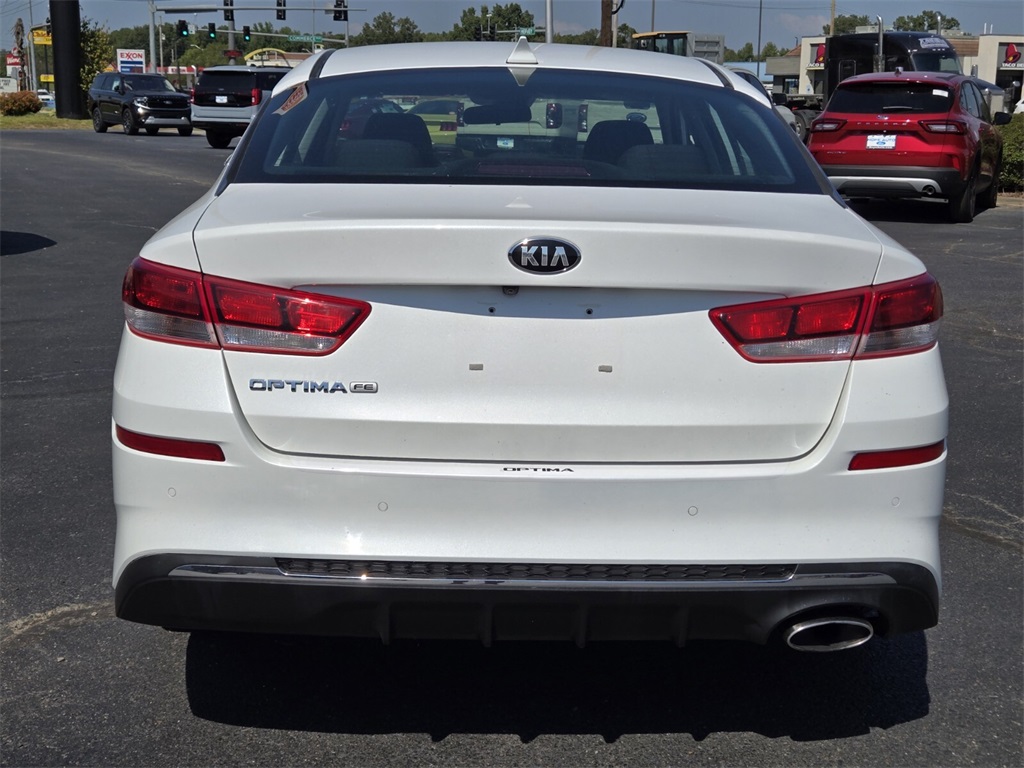 2019 Kia Optima LX photo 4