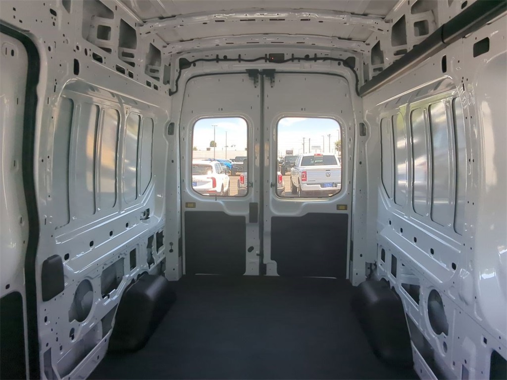 2025 Ford Transit photo 17