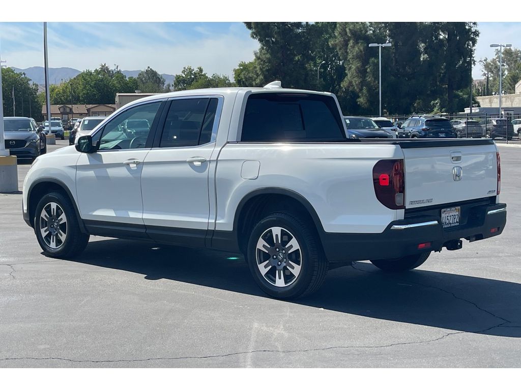 2019 Honda Ridgeline RTL-T photo 3