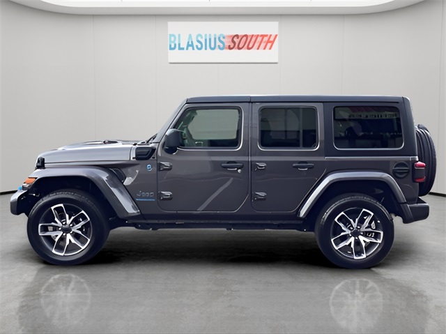 2024 Jeep Wrangler Sport S 4xe photo 4