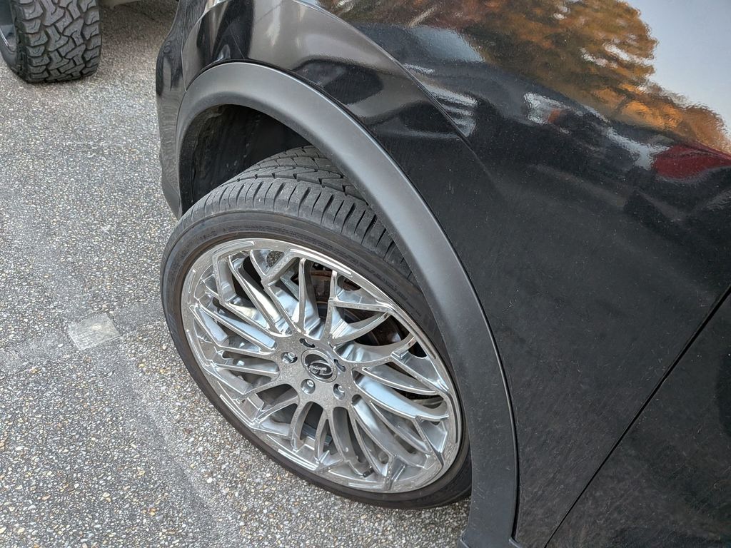 2021 Nissan Rogue Sport S photo 3