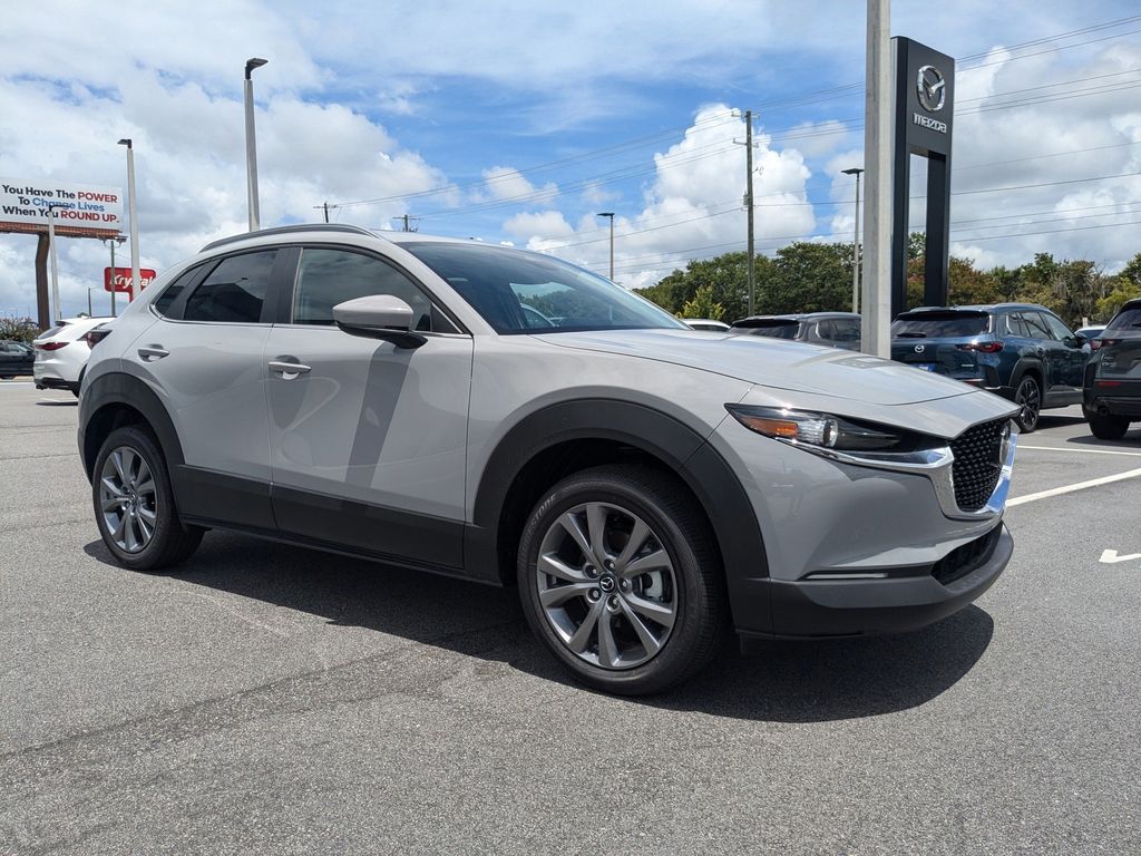 2025 Mazda CX-30 2.5 S Preferred photo 2