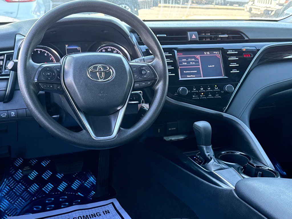 2019 Toyota Camry SE XLE photo 4