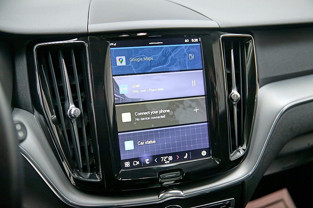 2023 VOLVO XC60 - Image 14