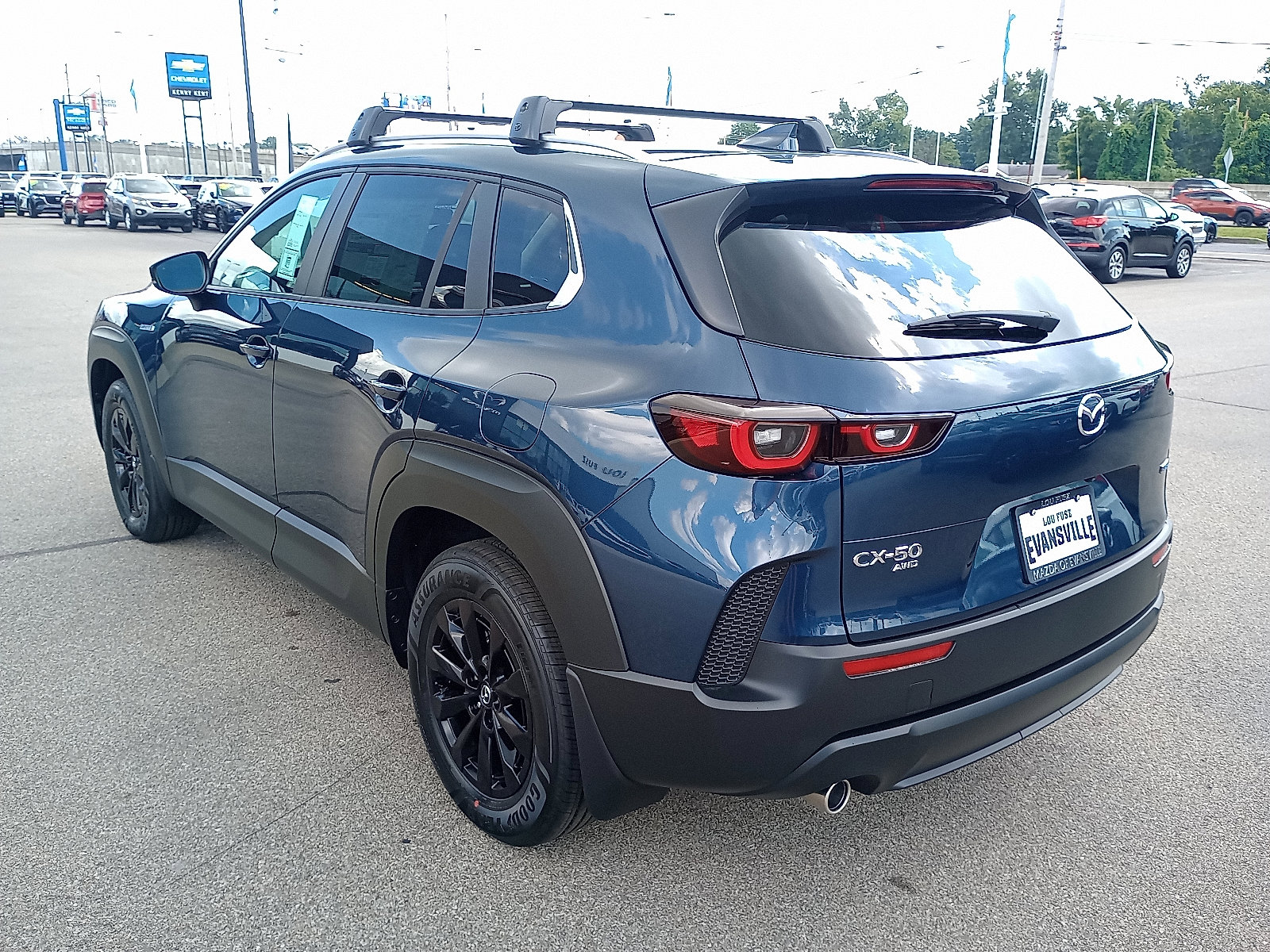 2025 Mazda CX-50 Preferred photo 5