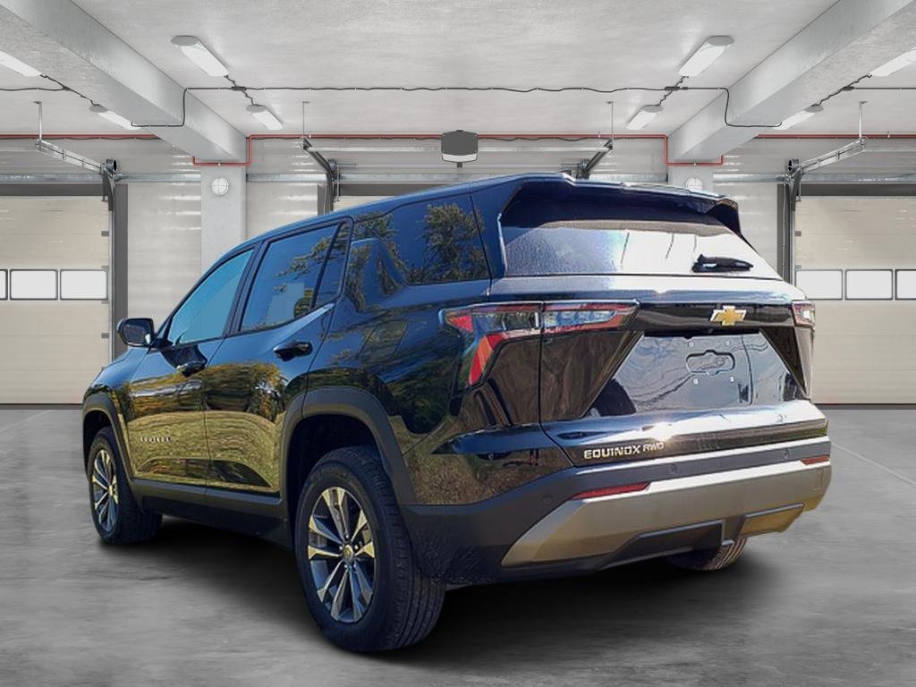 2026 Chevrolet Equinox LT photo 4